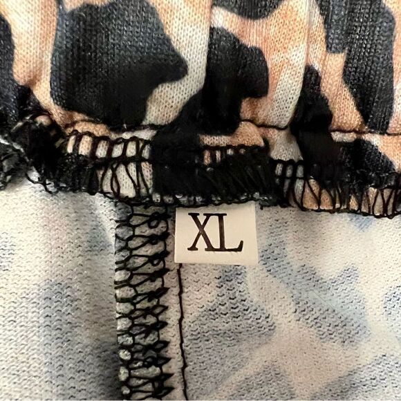 NWOT animal print shorts sz XL drawstring waist by Mosucoirl stretchy - Picture 14 of 16